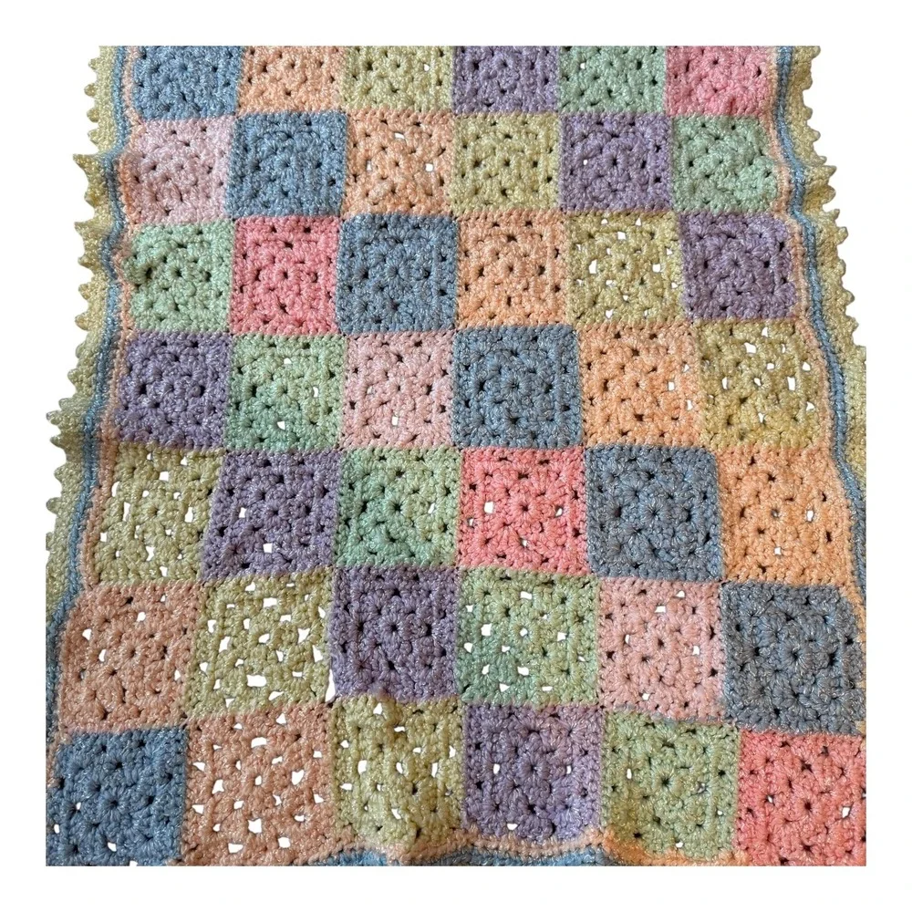 Vintage 80s Pastel Granny Square Baby Blanket‎ Crochet Knit Cottage Core Nursery - Picture 2 of 6